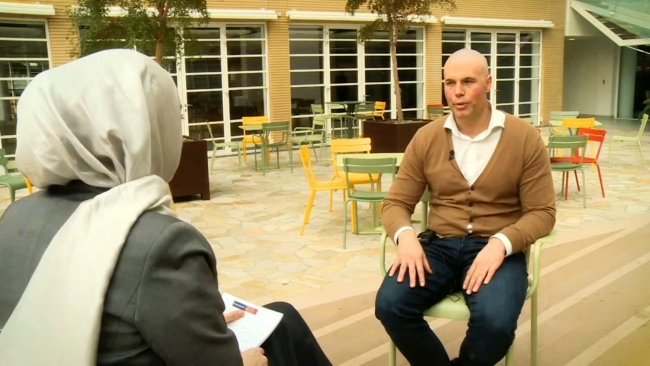 İslam karşıtı kitap yazarken Müslüman oldu